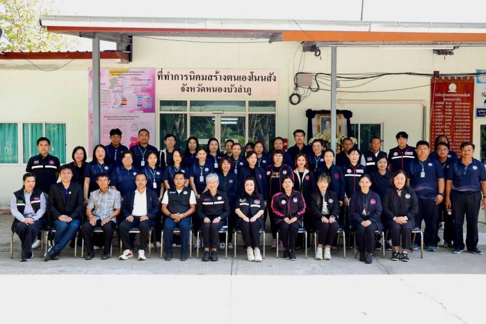 ร่วมต้อนรับอธิบดีกรมหม่อนไหม